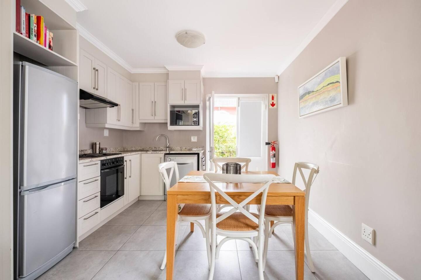 Bonne Esperance Studio Apartments Стелленбос Экстерьер фото